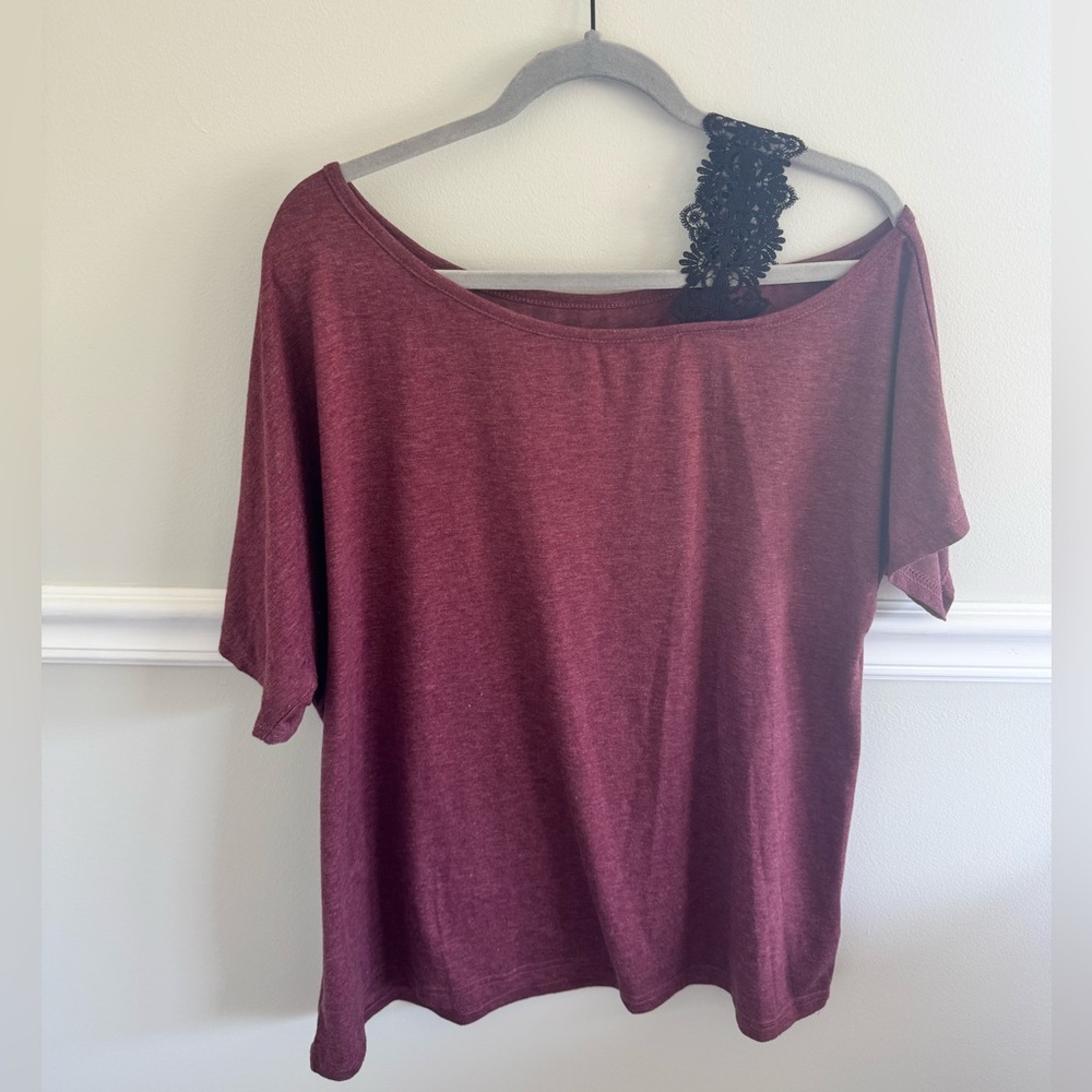 Women's Burgundy Top with Lace Detail, XL